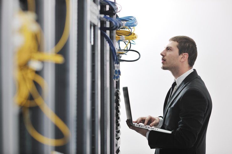 Curso Gestión de Redes y Telecomunicaciones